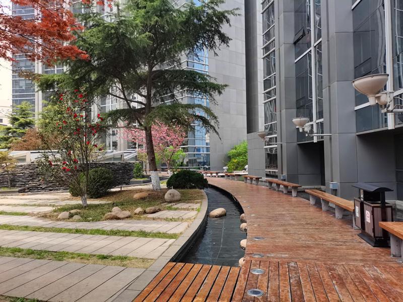Qingdao Jinshan We+ Holiday Apartment מראה חיצוני תמונה
